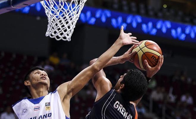 泰国篮球赛场上掀起热潮,引发观众狂热 泰国篮球赛场上掀起热潮,引发观众狂热