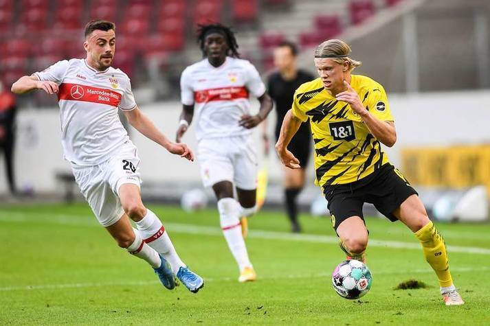 芬兰队在客场惨败，形势严峻