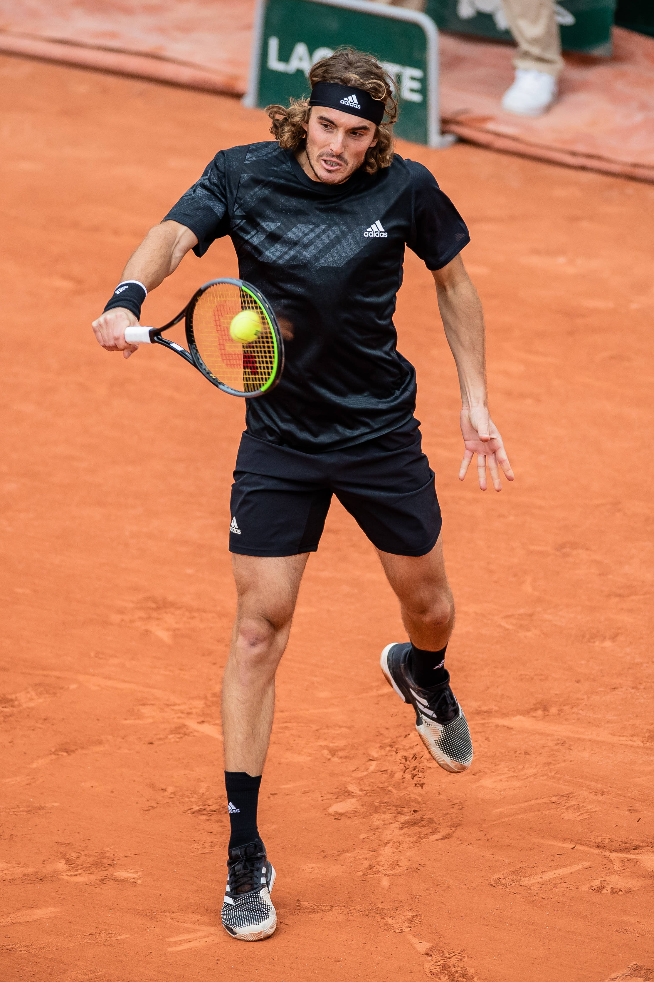 意大利网球队翻盘法国网球队,西西帕斯惊艳世界的简单介绍 意大利网球队翻盘法国网球队,西西帕斯惊艳世界的简单介绍