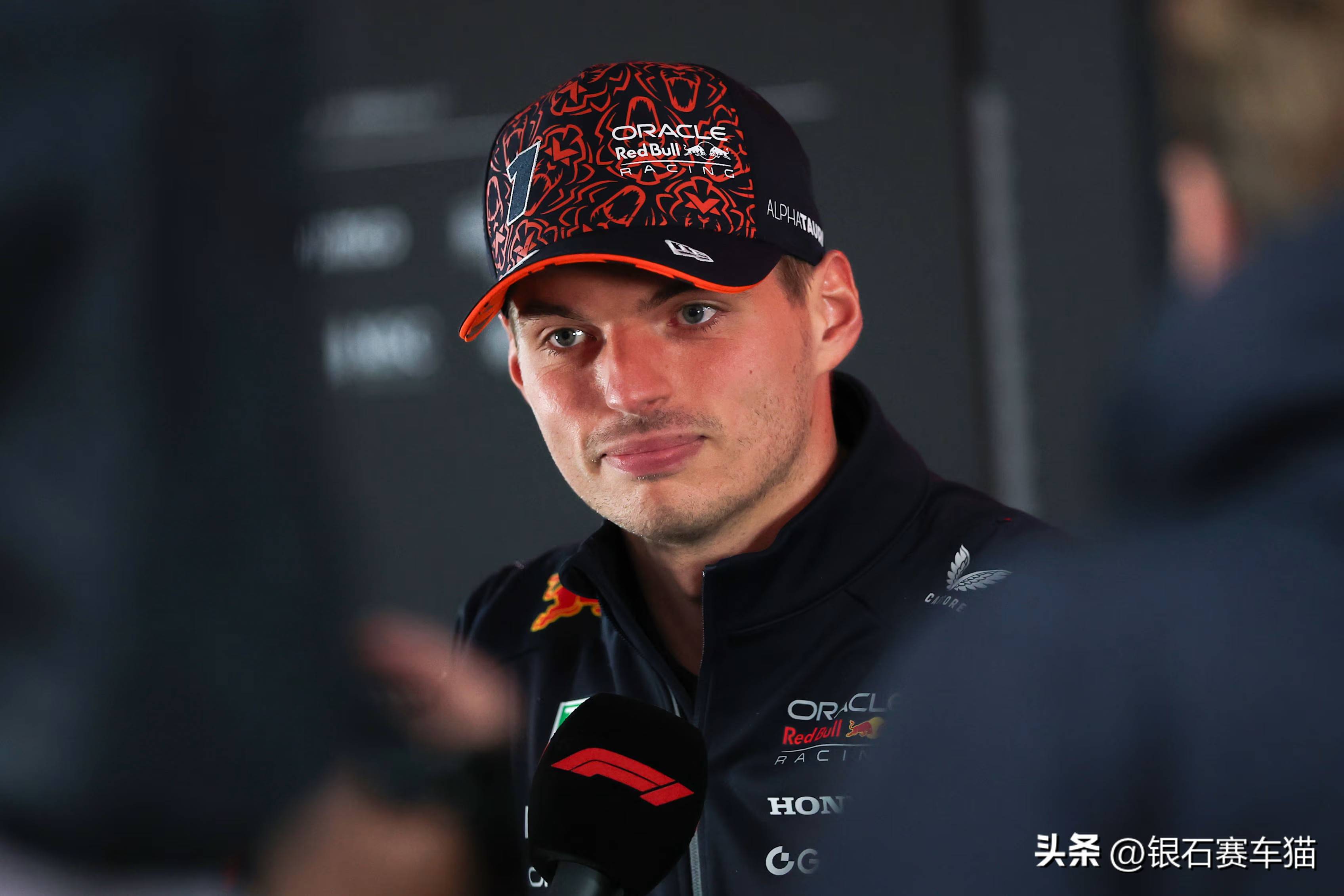 索伯车队逆转红牛车队,维斯塔潘统治全场 索伯车队逆转红牛车队,维斯塔潘统治全场