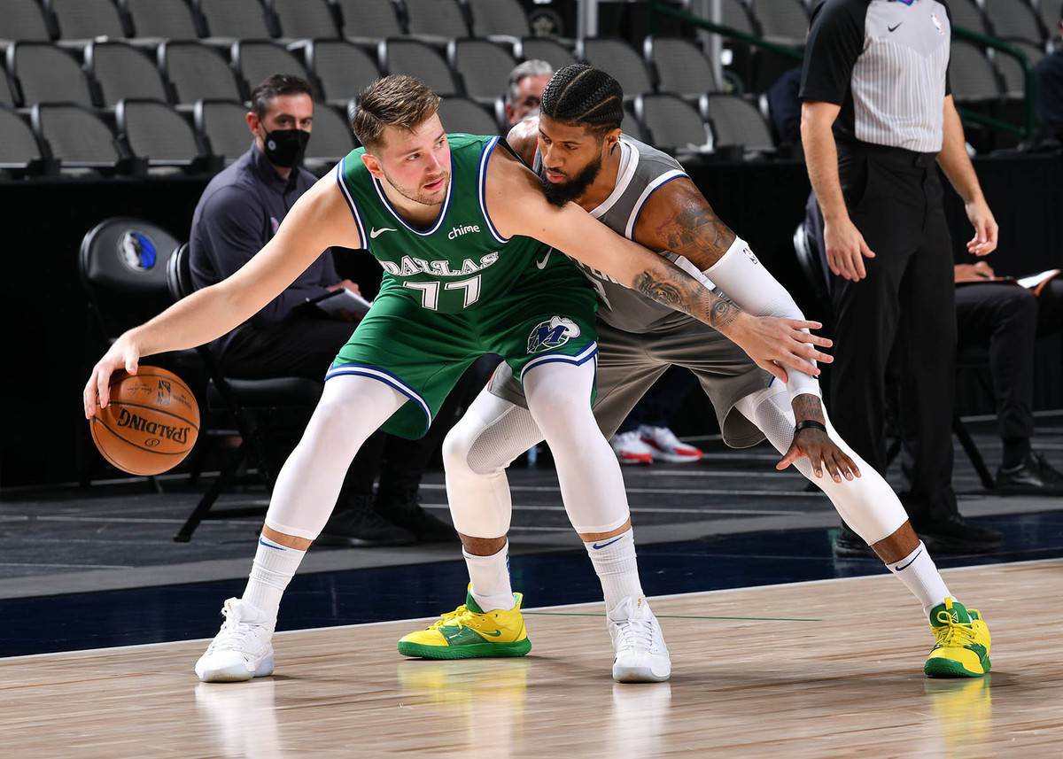 青岛队逆转江苏队，字母哥统治全场